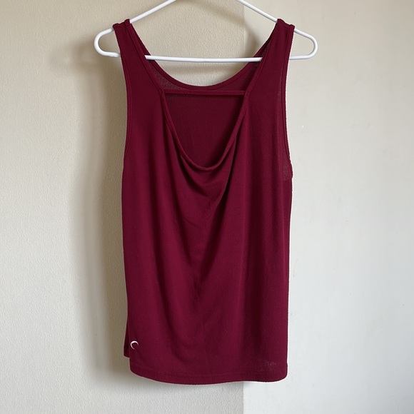 Zyia top - Picture 2 of 2